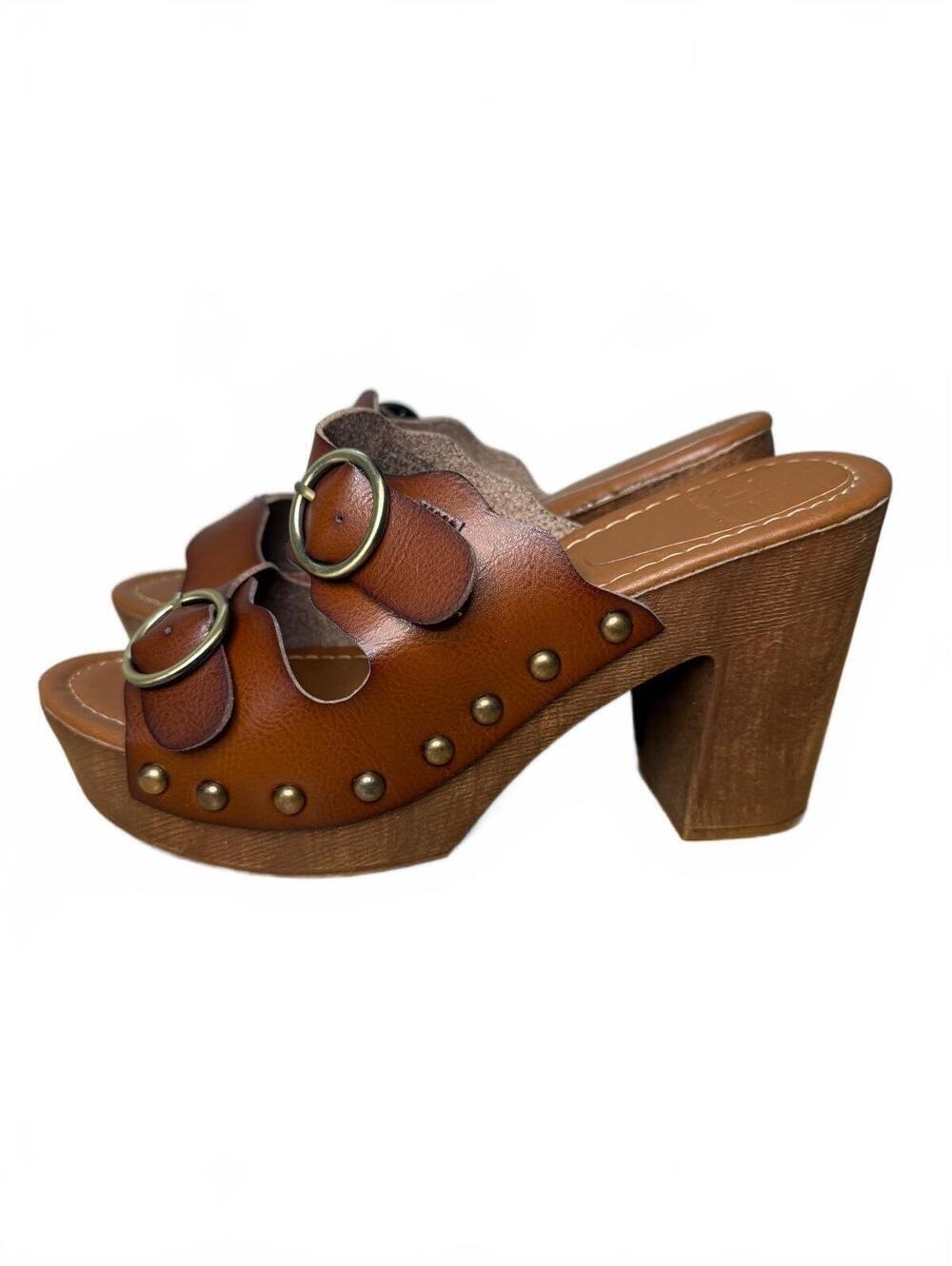 Just Fab x Ayesha Curry Billie Studded Platform Sandals Size 6.5 NWOT